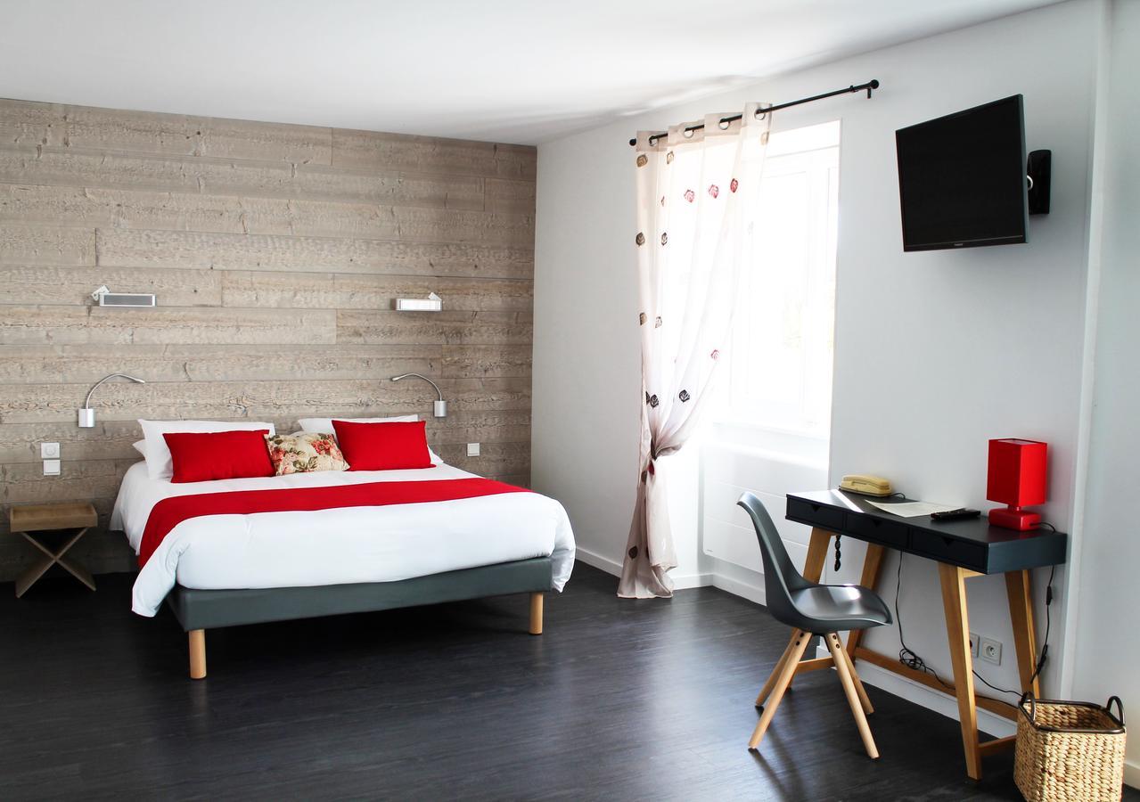 Logis Hotel "Ici M'Aime" Rouvray  Bagian luar foto