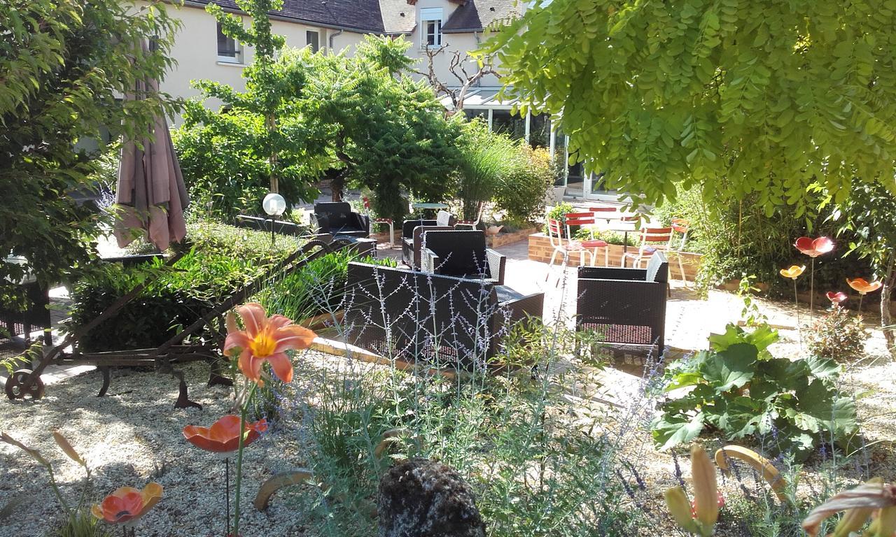 Logis Hotel "Ici M'Aime" Rouvray  Bagian luar foto
